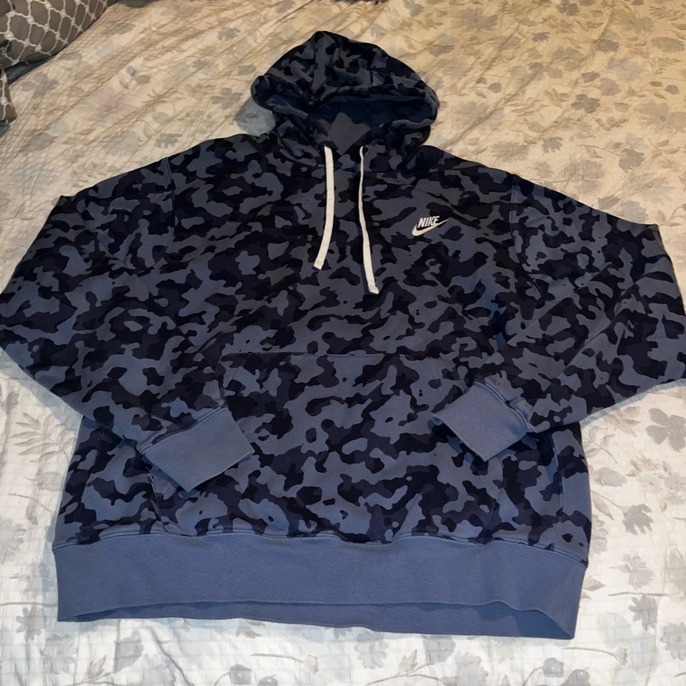 Nike hoodie men’s large NWOT
